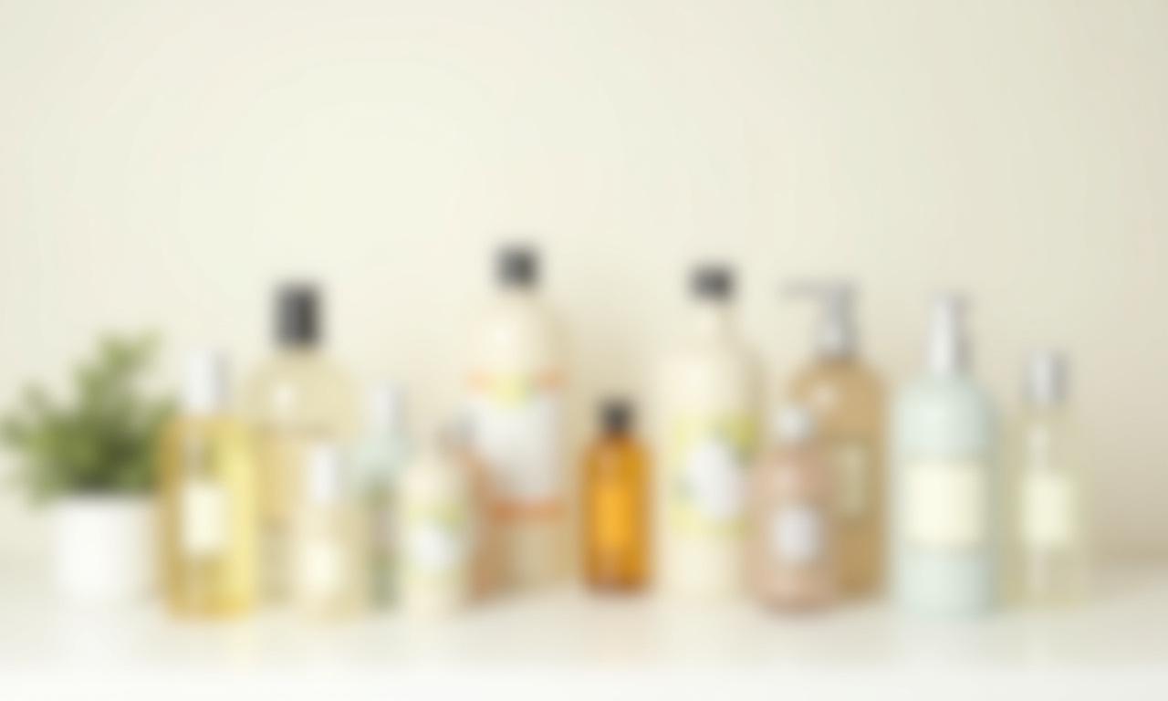 カスタマイズされたプライベートラベル製品の多様なボトル